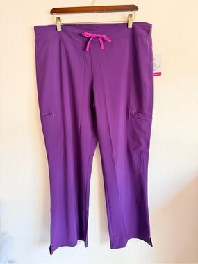 Smitten Scrub pants, stretchy, lightweight tech fabric, purple, sz pLG NWT